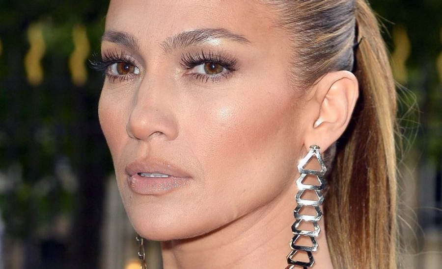 Steaua lui Jennifer Lopez de pe Walk of Fame, vandalizată