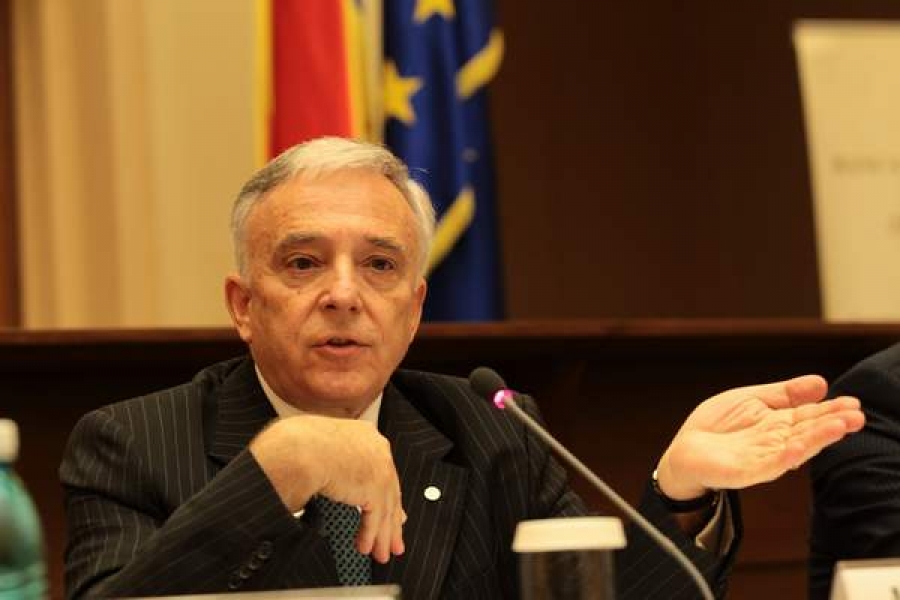 Schema fiscală pentru debitorii cu venituri sub medie, un prim pas spre impozitarea diferenţiată