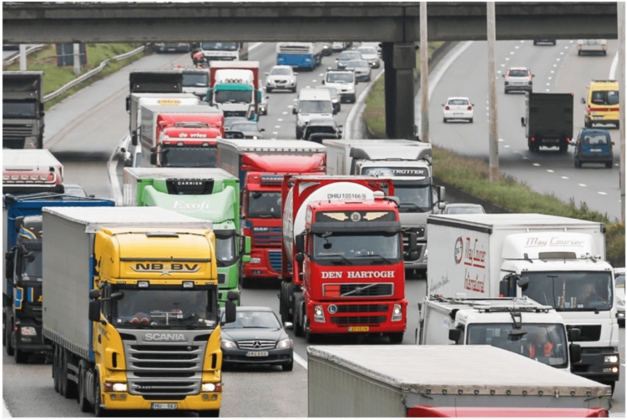 Proteste ample ale transporturilor, în toată ţara: "Guvernul ne vrea în faliment!"