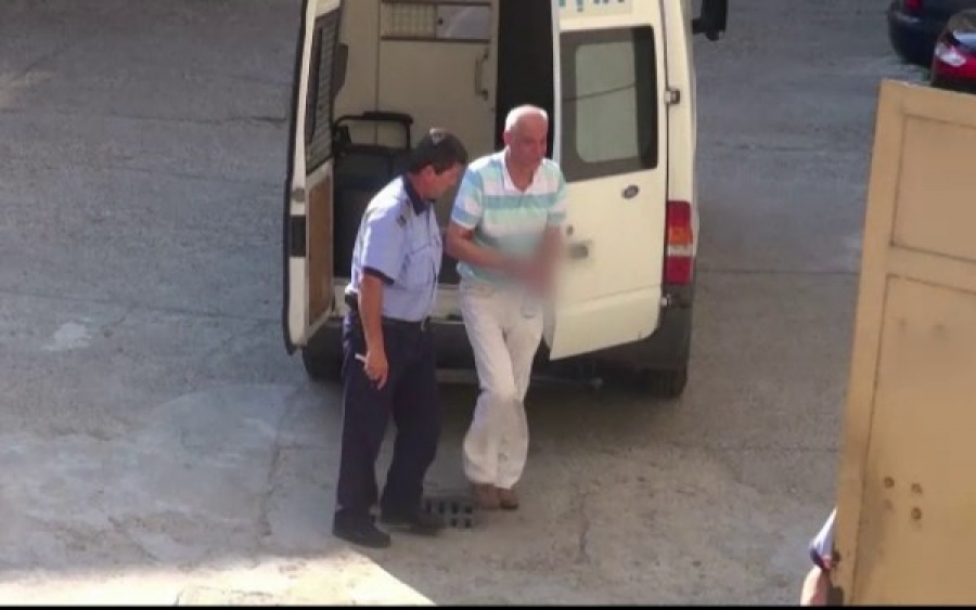A început procesul medicului urolog acuzat de luare de mită