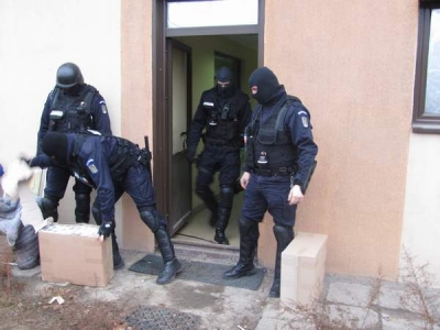 „Şeful” fabricii ilegale de ţigări de la Tirighina, prins de poliţişti