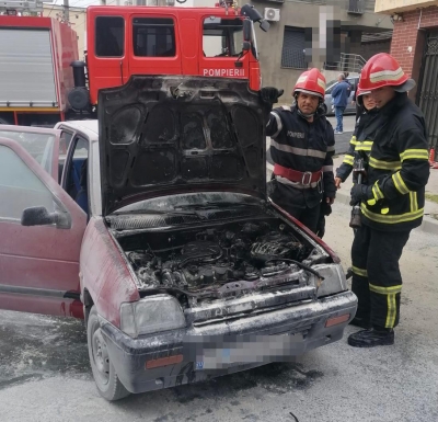 Maşină făcută scrum de la un scurtcircuit