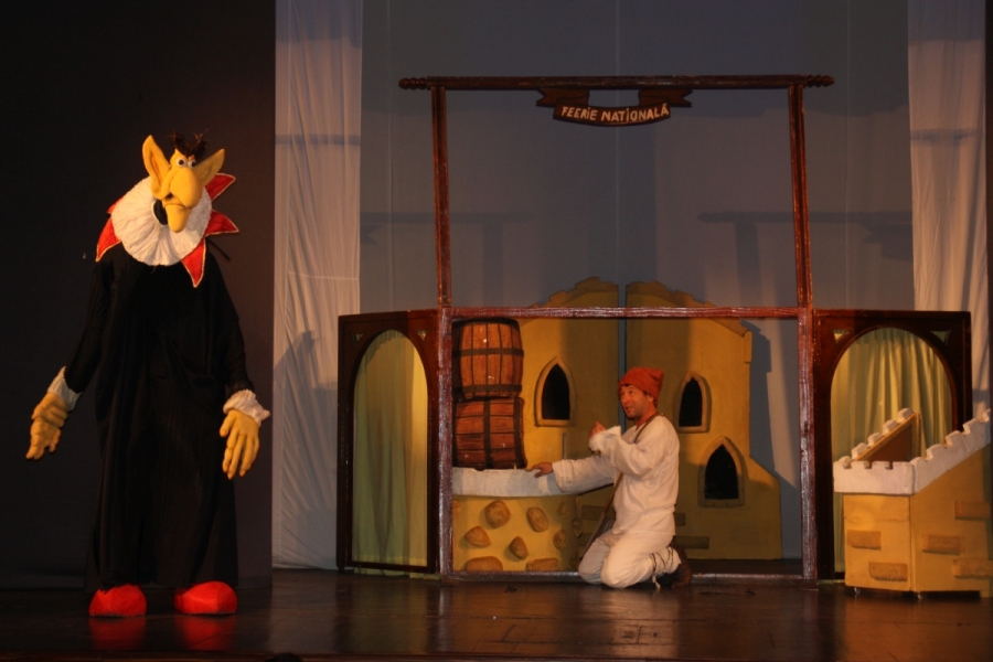 "Sânziana şi Pepelea", duminică, la Teatrul Gulliver