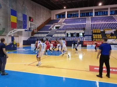 Baschetbaliştii de la CSM Galaţi păstrează şanse de play-off