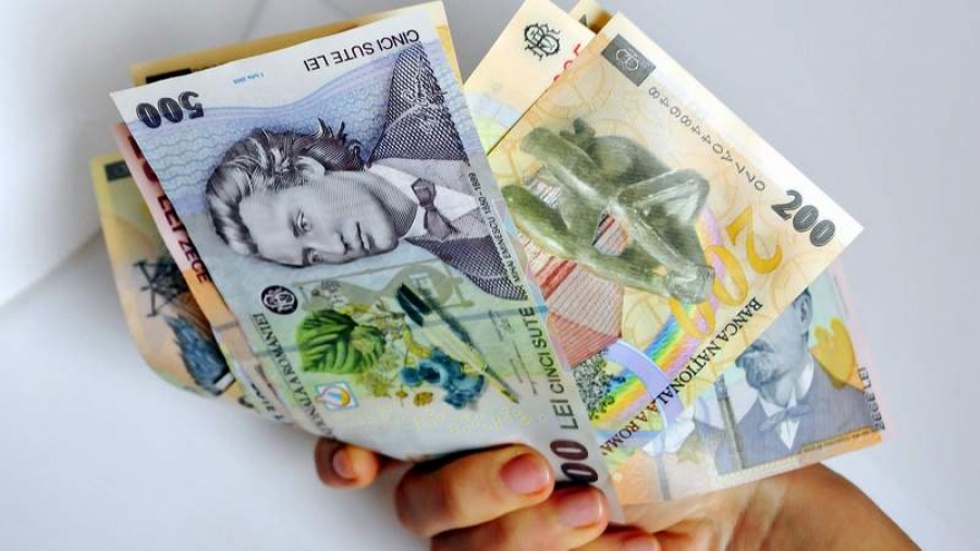 Salariul mediu net în România a crescut, în februarie, cu 0,4% lei, până la 1.950 lei