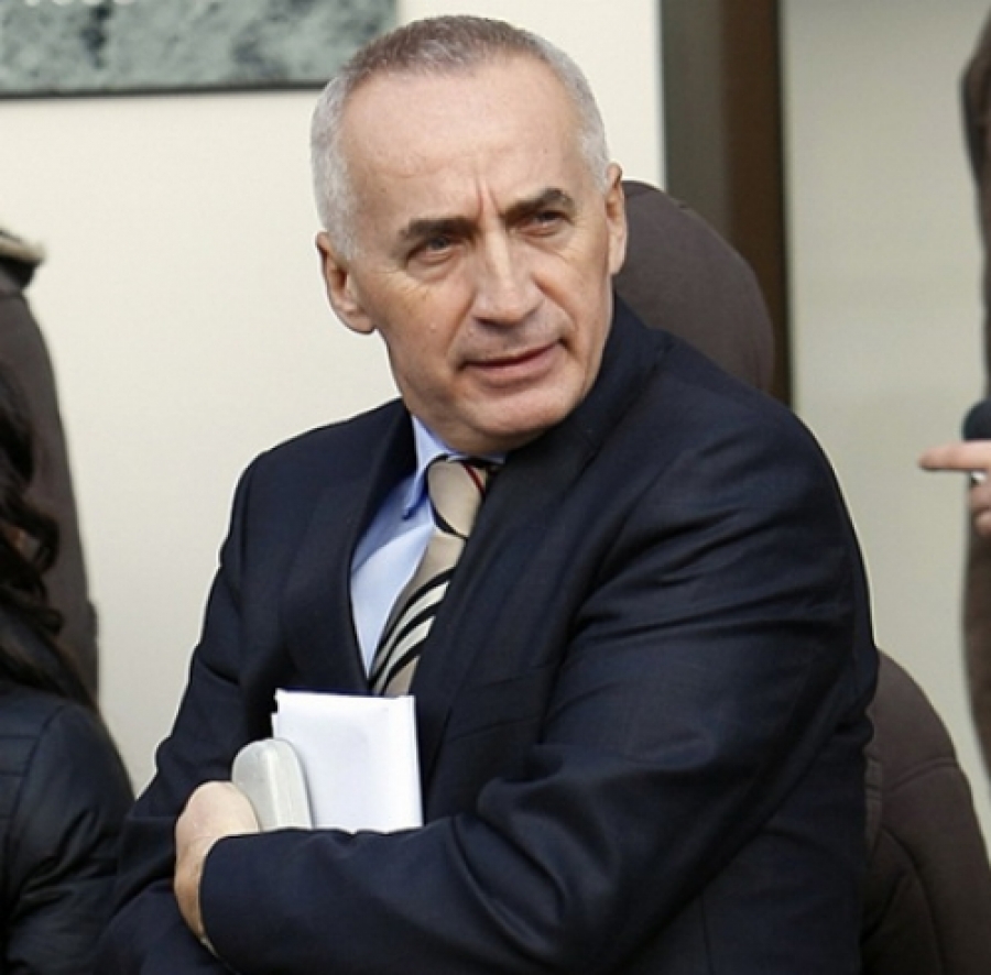 Fostul primar al Galaţiului a dat în judecată CL şi CJ Galaţi