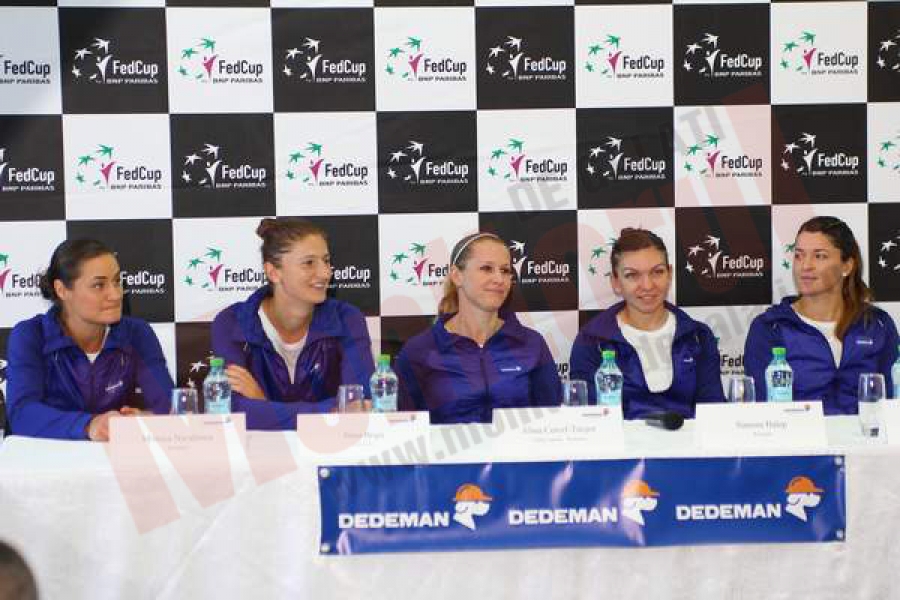 Simona Halep și colegele sale sunt hotãrâte sã obținã victoria și calificarea în prima grupã a Cupei Federației