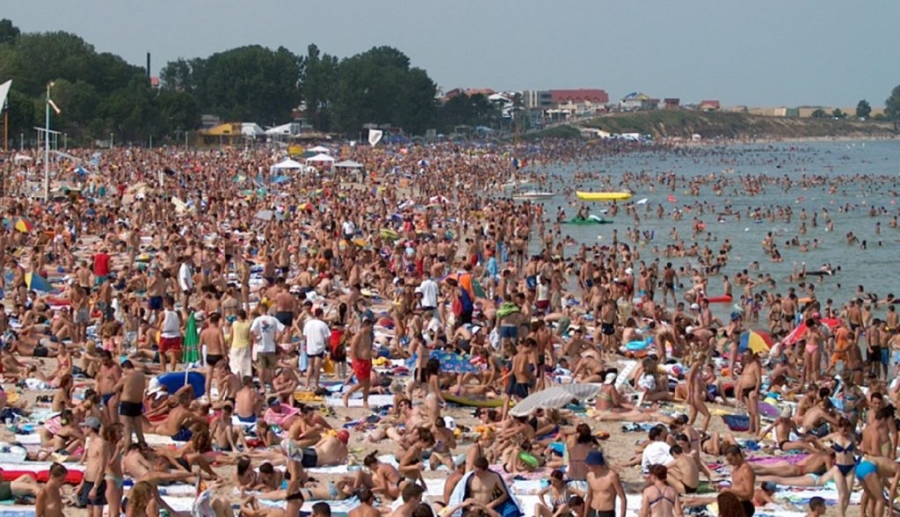 Minivacanța de Sfânta Maria aduce la mare peste 200.000 turiști