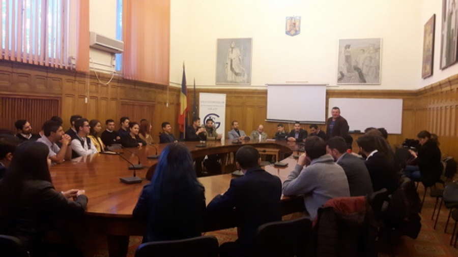 Studenţii se revoltă împotriva taxelor nejustificate practicate de universităţi