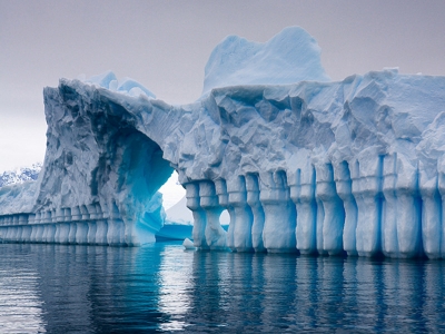 Calota glaciară arctică s-ar putea subţia într-un ritm mai rapid decât se estimase