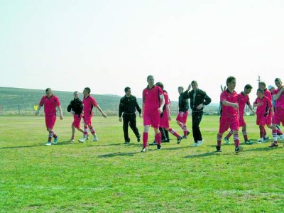 Lanterna Bujorii s-a „aprins” cu un punct