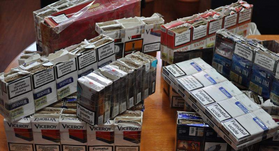 Gruparea ce vroia monopolul pe piaţa ţigărilor de contrabandă din Galaţi a scăpat de arestul la domiciliu