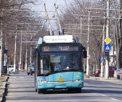 Traseele de troleibuze 102 şi 104, prelungite