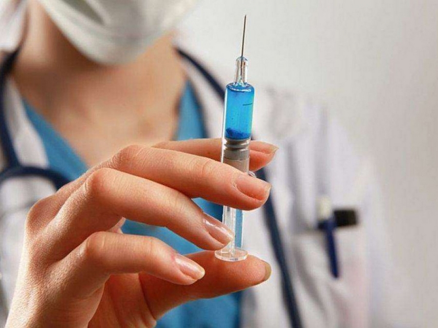 Marea Britanie introduce vaccinarea anti-HPV pentru băieţi