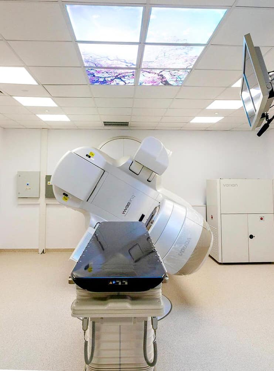 Galaţi: A fost instalat cel de-al doilea accelerator liniar de particule la Spitalul Judeţean