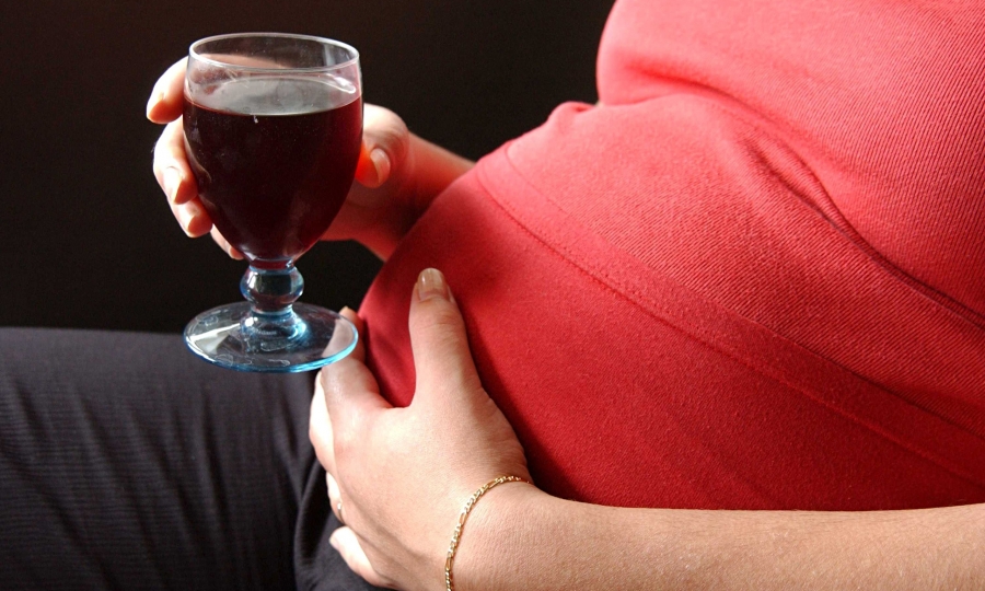 Consumul de alcool în timpul sarcinii poate cauza probleme cognitive copiilor