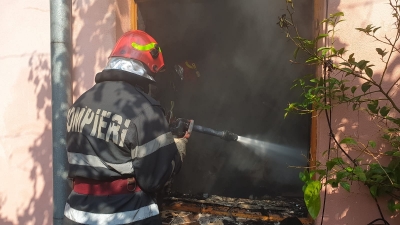 Incendiu puternic pe strada Română din Galaţi (VIDEO)