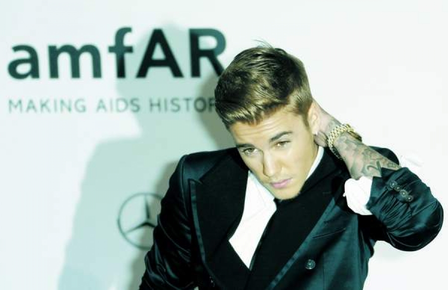 Justin Bieber, pus sub supraveghere doi ani