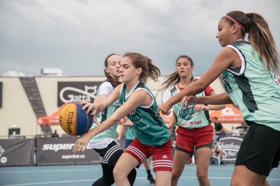 Gălăţenii de la Phoenix fac ravagii la streetball