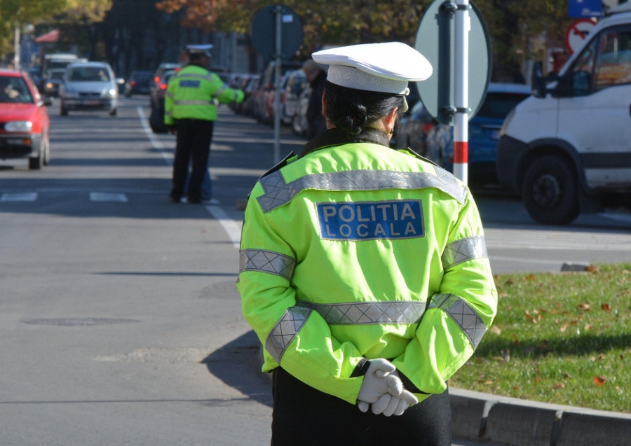 500 de lei, costul unei înjurături la adresa poliţiştilor locali