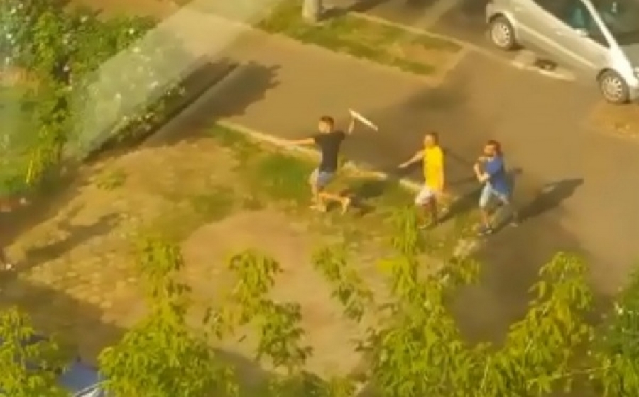 Scandal în plină stradă de la un... tuns