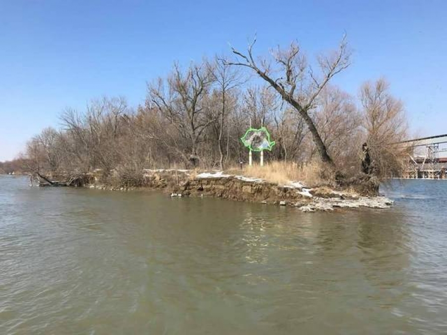 Semnul de Frontieră de la "Scurta", înghiţit de Dunăre