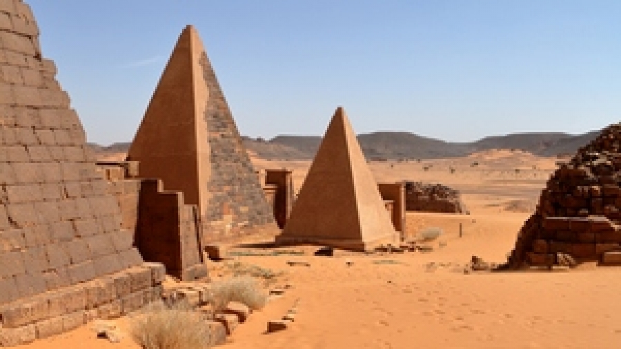 Sudanul, ţara cu mai multe piramide decât Egiptul, dar fără turism