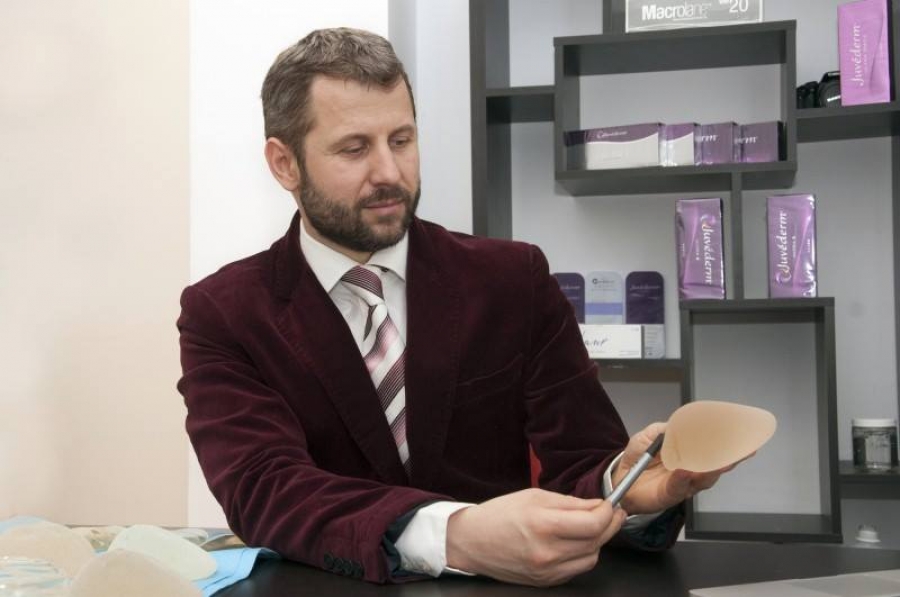 Călin Doboş, "chirurgul vedetelor", prins când încerca sa fugă din ţară, după ce a fost condamnat pentru moartea unui paciente