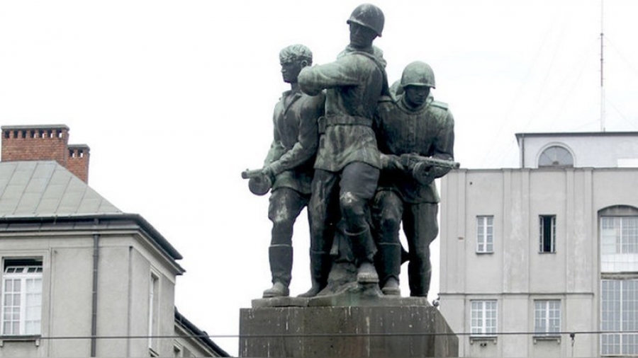 Rusia: Proiect de lege împotriva celor care demolează sau vandalizează monumente ale soldatului rus în străinătate