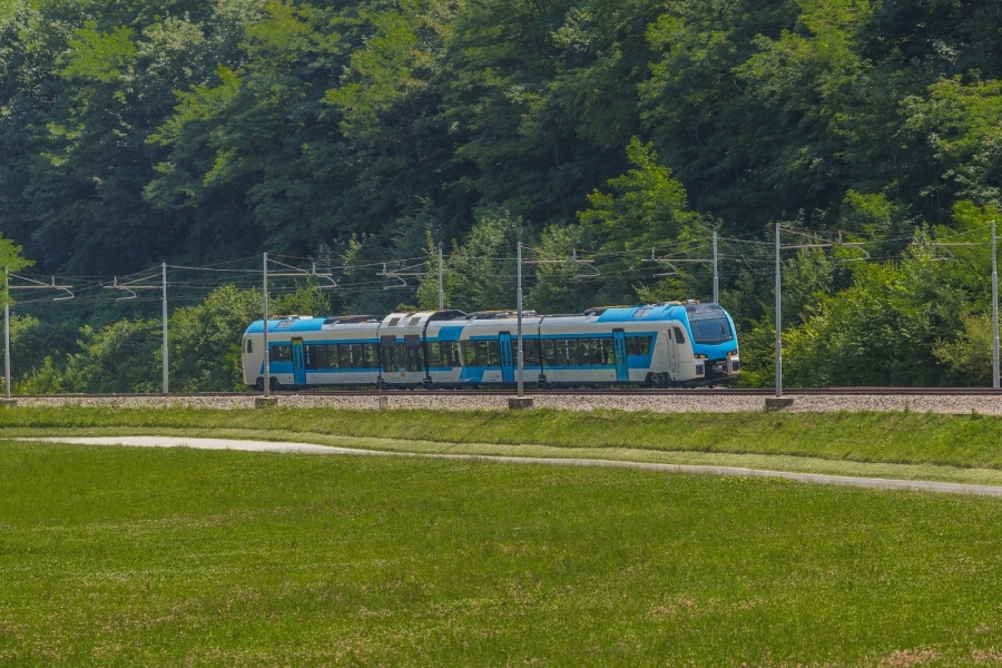 Achiziţie de trenuri electrice pentru rutele feroviare care ajung la Galaţi