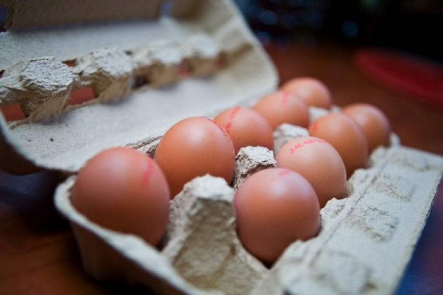 Ouăle, legumele şi fructele s-au scumpit cel mai mult în noiembrie