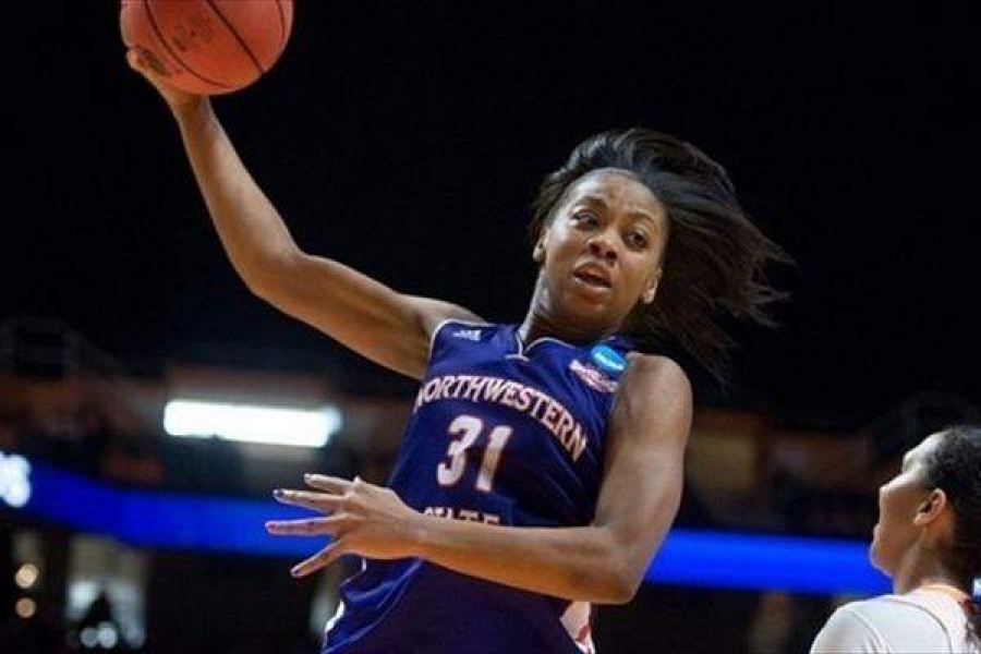 Phoenix a transferat a treia americancă: Trudy Armstead