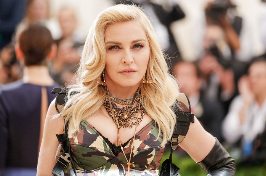Madonna: Telefoanele mobile mi-au încheiat relaţia cu copiii