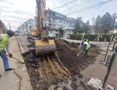 Au început lucrările de modernizare a drumului judeţean din interiorul oraşului Bereşti