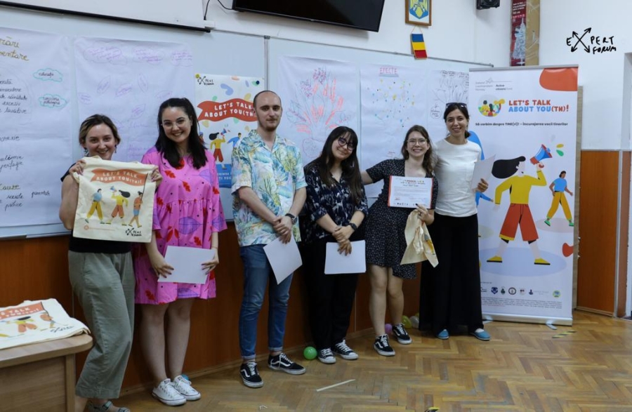 5 elevi de la CNAIC Galaţi s-au calificat la etapa naţională a concursului „Let’s talk about YOU(th)!” (FOTO)