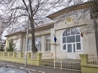 Continuă modernizarea şcolilor din Galaţi cu bani europeni: Contract semnat pentru Şcoala nr. 16