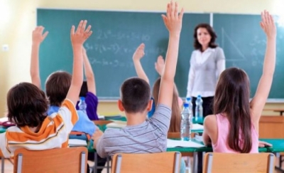 Burse triple pentru elevii gălăţeni