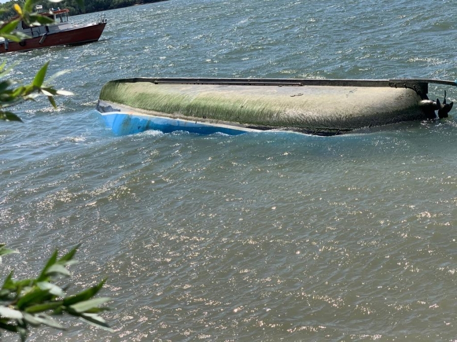 Barcă răsturnată în zona Punctului de Trecere a Frontierei de la Isaccea