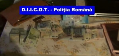 Descinderi în Galaţi şi Vrancea pentru o reţea de trafic de persoane