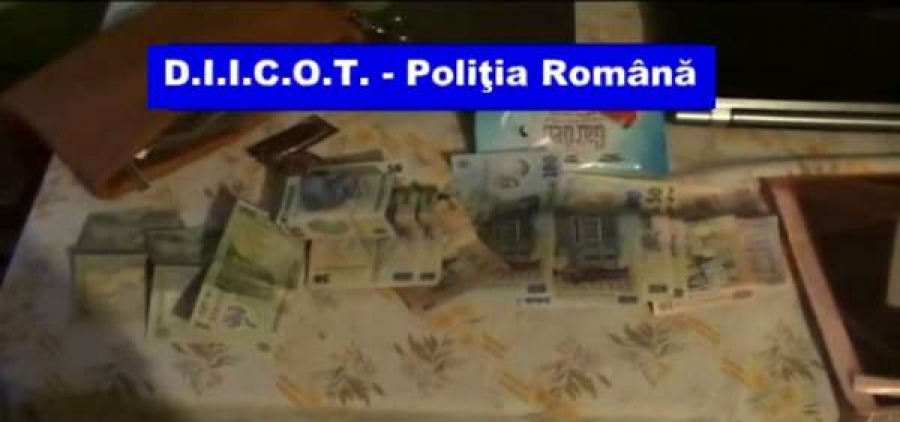 Descinderi în Galaţi şi Vrancea pentru o reţea de trafic de persoane