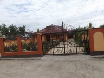 Victima tâlhăriei de 30.000 de euro se teme încă de hoţi