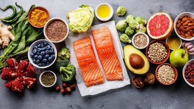 Dieta mediteraneană ar putea preveni fragilitatea cognitivă la persoanele în vârstă
