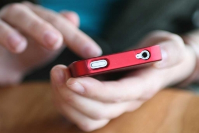 S-a dat victima unei tâlhării, dar de fapt îşi amanetase telefonul