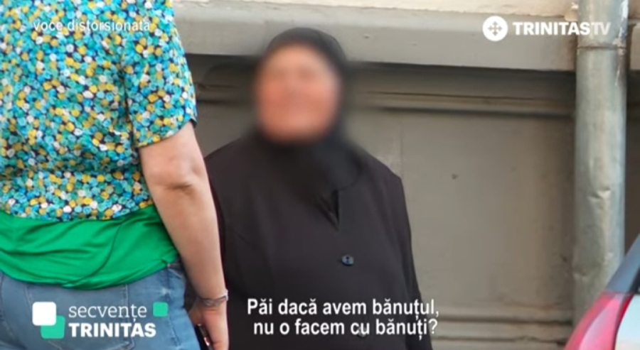 Călugăriță falsă filmată cu camera ascunsă când strânge bani pentru o mănăstire din județul Galați, care nu există (VIDEO)