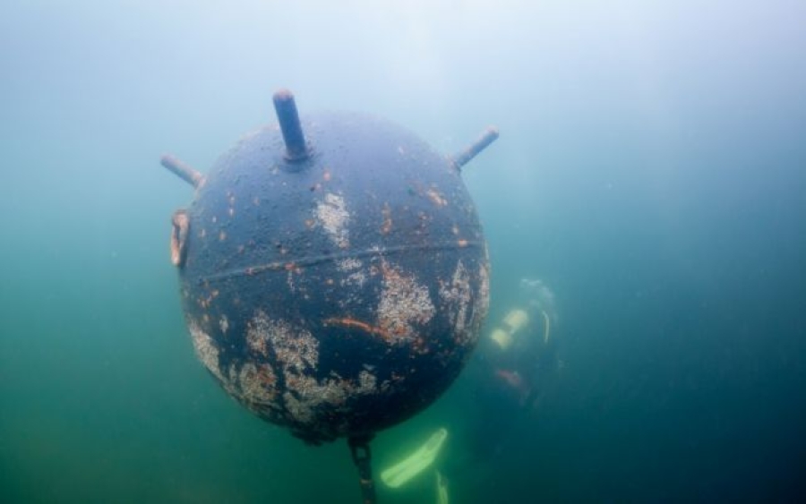 ALERTĂ: Mină marină în derivă, în largul Mării Negre (UPDATE)