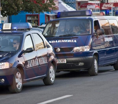 I-au „mutat” maºina unui amic tocmai dupã ce furase bãuturã cu ea