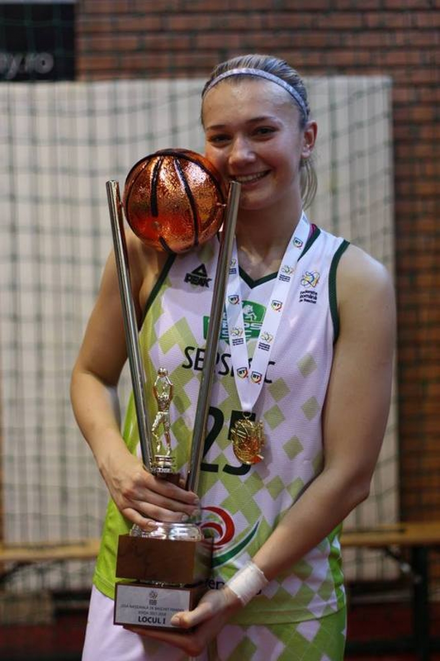 Gălăţeanca Teodora Neagu, crescută în curtea Phoenix, a ajuns campioana României cu Sepsi Sf. Gheorghe