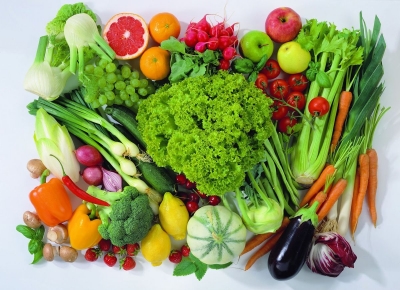 Zece porţii de fructe şi legume pe zi scad cu 31% riscul de moarte prematură