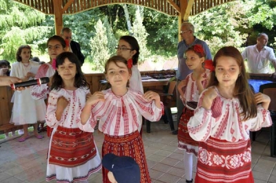 Ziua copilului, sărbătorită în dans şi cântec la Grădina Botanică