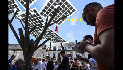 Franţa a inaugurat primul "eArbore" din Europa, cu "frunze" fotovoltaice